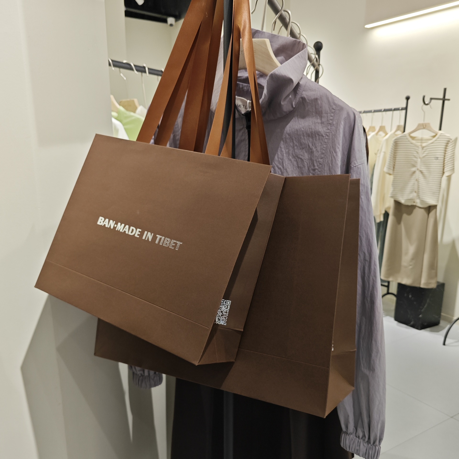 Twisted Handle Shopping Carrier Bag--YL-BAG0007