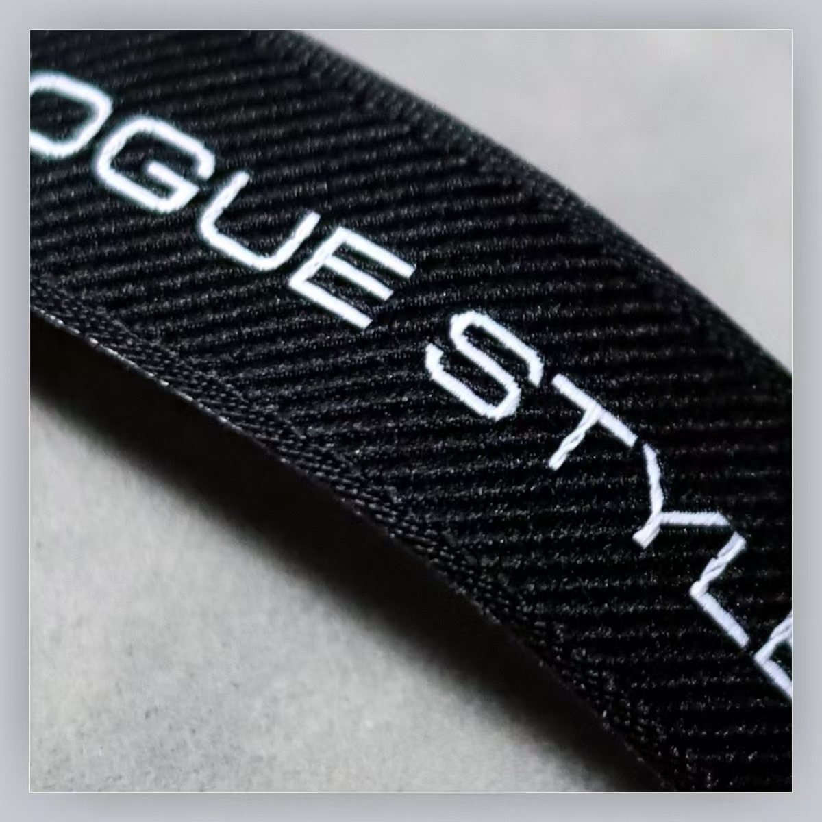 Custom Private Logo Garment Woven Labels- YL-WL0014