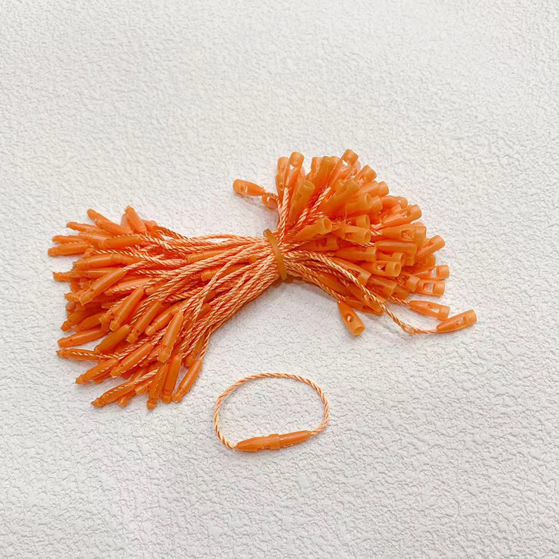  Granular Plastic Swing Clothing Hanging Labels- YL-HT0002