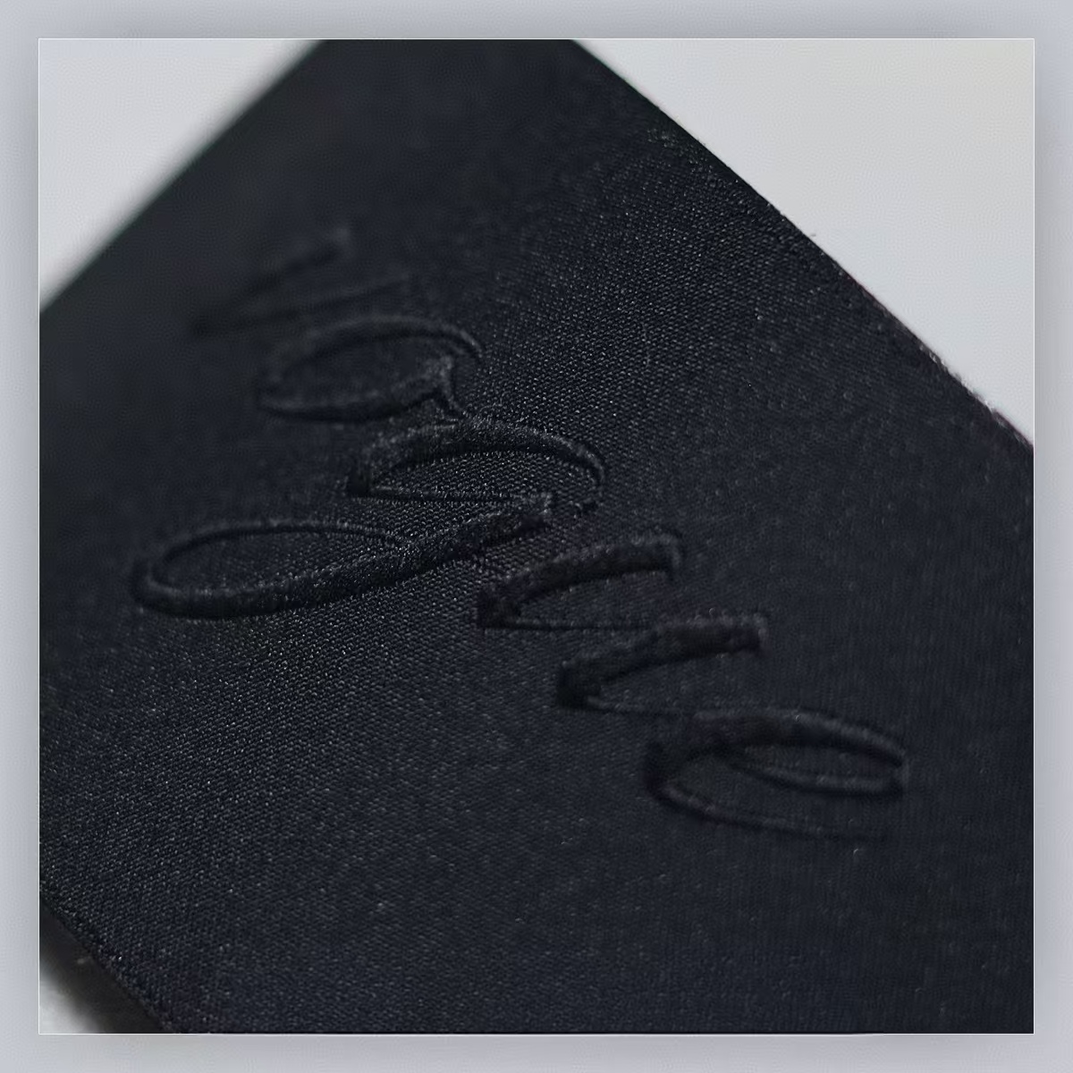 Personalized woven labels for clothing- YL-WL0009