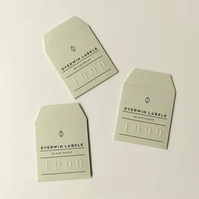 Garment Swing Tags Factory Professional Manufacture Luxury Brand Logo Custom Fashion Hang Tag for Clothing
