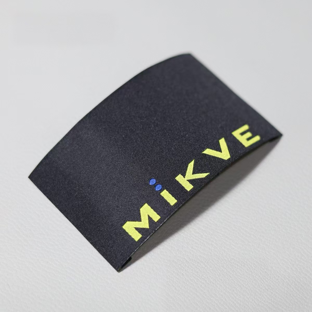 Custom woven hem label tags - YL-WL0005