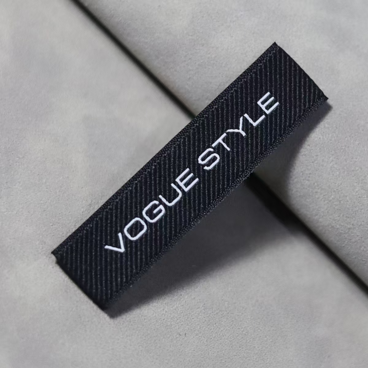 Custom Private Logo Garment Woven Labels- YL-WL0014